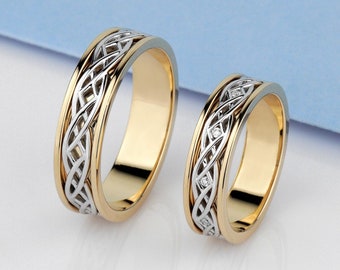 Unique two-tone wedding rings set. His and hers wedding bands. Matching gold wedding bands. Couple wedding ring set. Unusual wedding bands