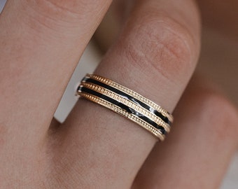 Unique men's wedding band. Gold wedding ring with black enamel. Mens wedding ring. Mens engagement ring. Black wedding band. Ring for him