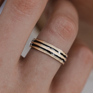 Unique men&#39;s wedding band. Gold wedding ring with black enamel. Mens wedding ring. Mens engagement ring. Black wedding band. Ring for him