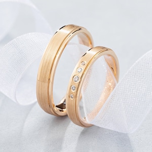 Matching wedding bands set. Gold rings for couples. His and Hers wedding rings. Promise rings set. Couple gold rings. Diamond wedding bands