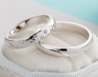 Gold wedding bands with diamonds. Wedding ring set. Elegant wedding bands. His and hers wedding rings set. Classic wedding bands