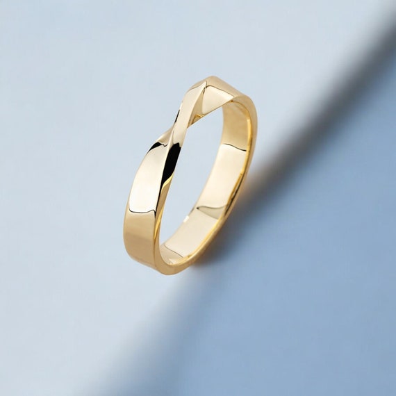mobius リング gold Mobius Solid Gold Ring. 4 Mm Mobius Wedding Ring. Twisted Wedding