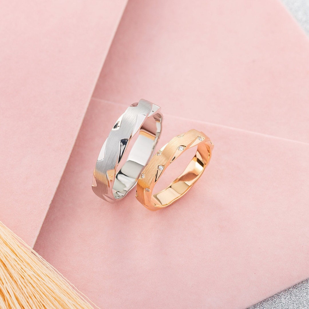 Wedding Ring Set Made of Solid 14k Gold. Unique Gold Wedding Bands