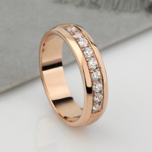 Moissanite women's gold  band. Gold ring for women. Gold wedding band for women. Moissanite ring female. Rose gold wedding band women.