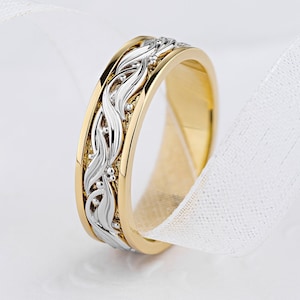 14K Gold Floral Wedding Ring. Men&#39;s wedding band with floral pattern. Vintage style wedding Ring. Leaves Wedding Ring