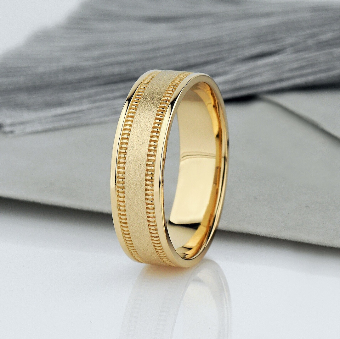 Solid gold on sale mens wedding ring