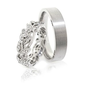 Couple wedding bands. Unique wedding rings. Floral wedding bands.