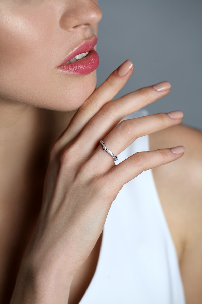 Beautiful Matching Wedding Bands With Diamonds in Her Ring. Etsy Canada