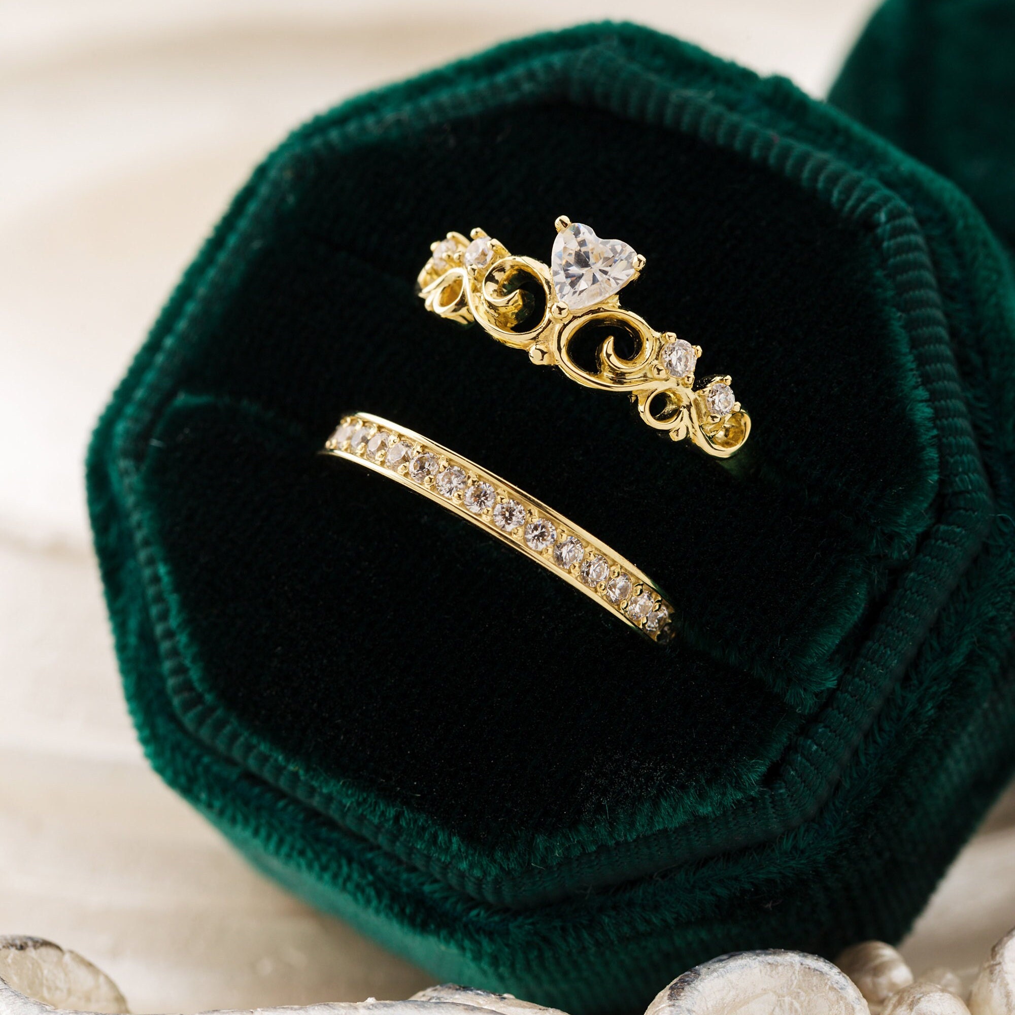 Reine Brilliant Cut Diamond Ring | Mason Grace