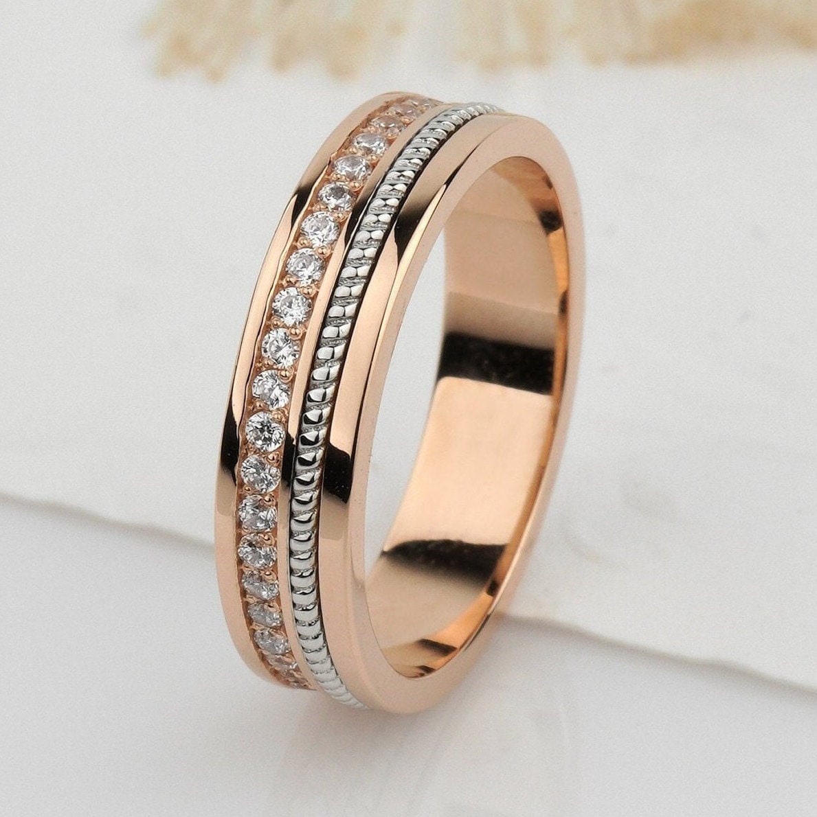 Gold diamond bands for best sale her