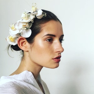 FLOWER COMB HEADPIECE, flower crown, white orchid comb, flower comb, festival accessories flower crown flower halo floral crown image 1