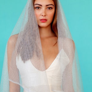 BRIDAL VEIL SILVER metallic tulle veil, silver veil, long veil, draped veil, cascade veil, bridal veil, wedding veil, bridal accessories zdjęcie 2