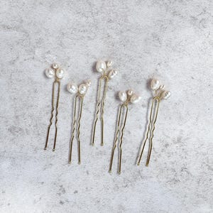 PEARL HAIR PINS – bridal pearl hair pins gold hair pins wedding hair accessories bridesmaid gift bobby pins vintage hair pins veil pins