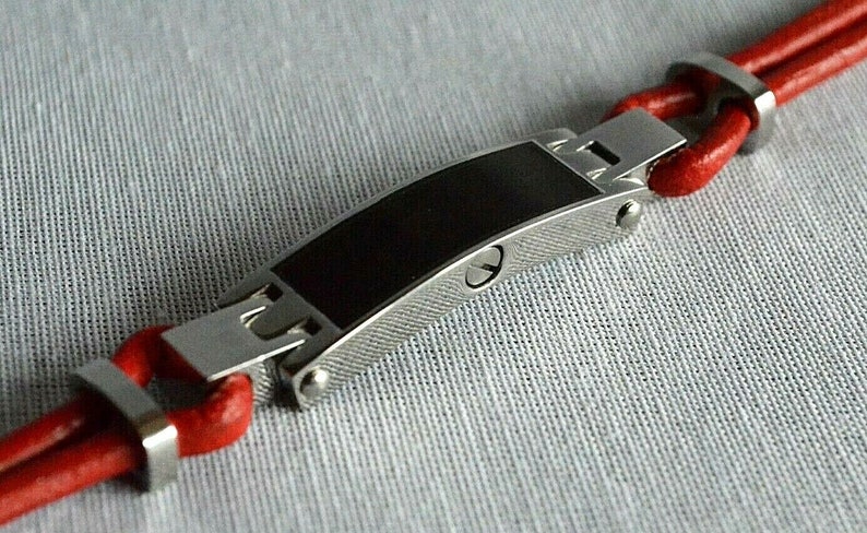 Holds Ashes Fur Sand etc Keepsake Bangle EngravingCustomBespoke Cremation Urn Bracelet Red Leather Unique Funeral Vial UK