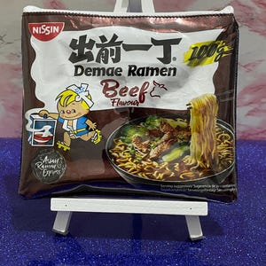 Återvunnet paketväska / Nissin Ramen / Nötkött / Plånbok / Brun