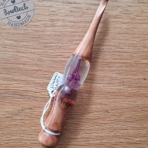 Ergonomic Crochet Hook Cherry and Kawaii Happy Flower Purple