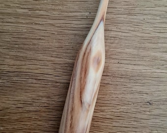 Full Body Ergonomic Crochet Hook Olive Wood.