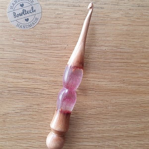 Ergonomic Crochet Hook Cherry and Raspberry resin