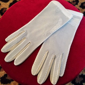 Vintage, 1960s, 1970s, Dayton&#39;s, Made in Switzerland, White, Mesh, Gray, Leather, Gloves