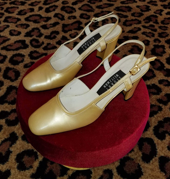 90s Gorgeous Velvet/jewel Bow Women’s Black Pumps. By Stuart Weitzman