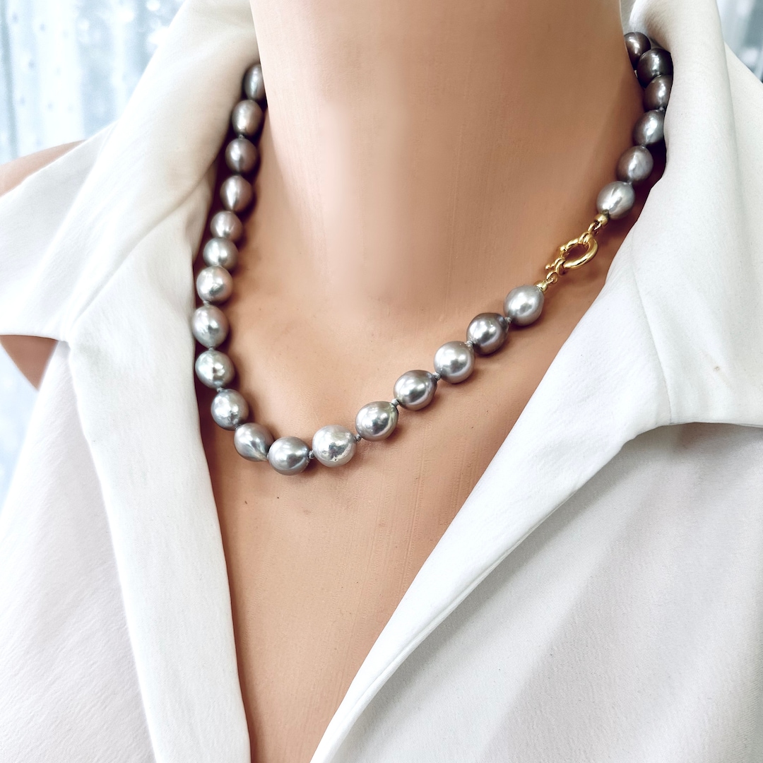 Hand-knotted Grey Pearl Necklace Gold Vermeil Plated Silver