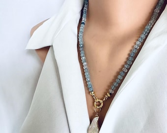 Collar de aguamarina: colgante de perla barroca, plata bañada en oro, 53 cm (21 pulgadas)