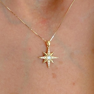 Celestial North Star CZ Diamond Necklace| 14K Solid Gold Star Pendant| Women&#39;s Dainty Compass Necklace| Starburst CZ Diamond Pendant