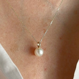 Diamond Pearl Necklace| Solid 18K Yellow Gold Pearl Necklace| Genuine Freshwater Pearl Pendant| Bridal Wedding Jewelry| Bridesmaid Gift