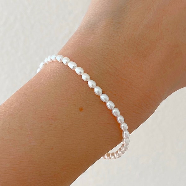 Bracelet Tiny Pearl| Bracelet minimaliste en perles d’eau douce 14K| Fermoir en or jaune GF 14K| Bracelet en perle baroque| Bijoux de mariée| Mariage