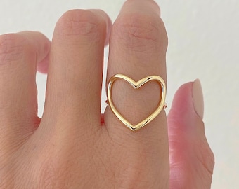 Large Open Heart Ring in 14K Yellow Gold| 14K Gold Heart Ring