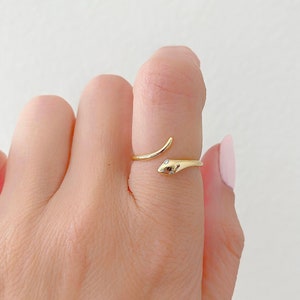 14K Diamond Snake Ring| Gold Snake Ring| Diamond Eyes Snake Ring| Minimalist Ring| Stacking Ring| Serpent Jewelry