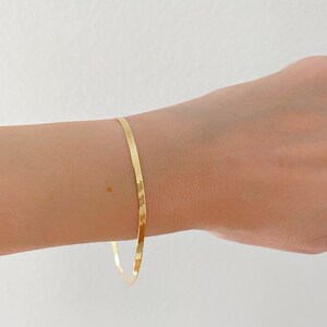 9ct Yellow Gold Solid Herringbone Bracelet 18cm main image 1