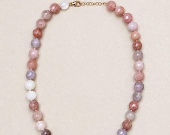 Collar de piedra lunar color melocotón, collar de piedra lunar color melocotón en oro de 14 quilates, collar de piedras preciosas naturales, collar de cuentas grandes, piedra de nacimiento de junio.