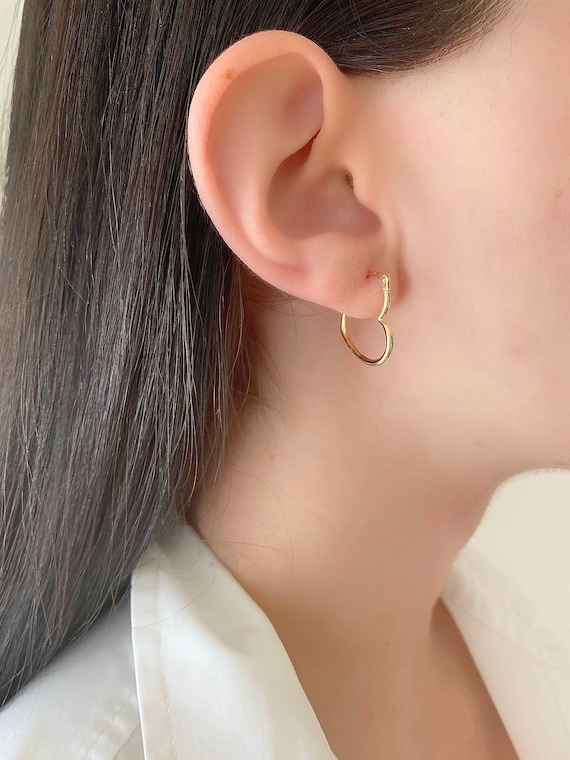 LOVE SINGLE HOOP EARRING ゴールド Cartier 18K Yellow Gold Single LOVE Hoop Earring 1711996