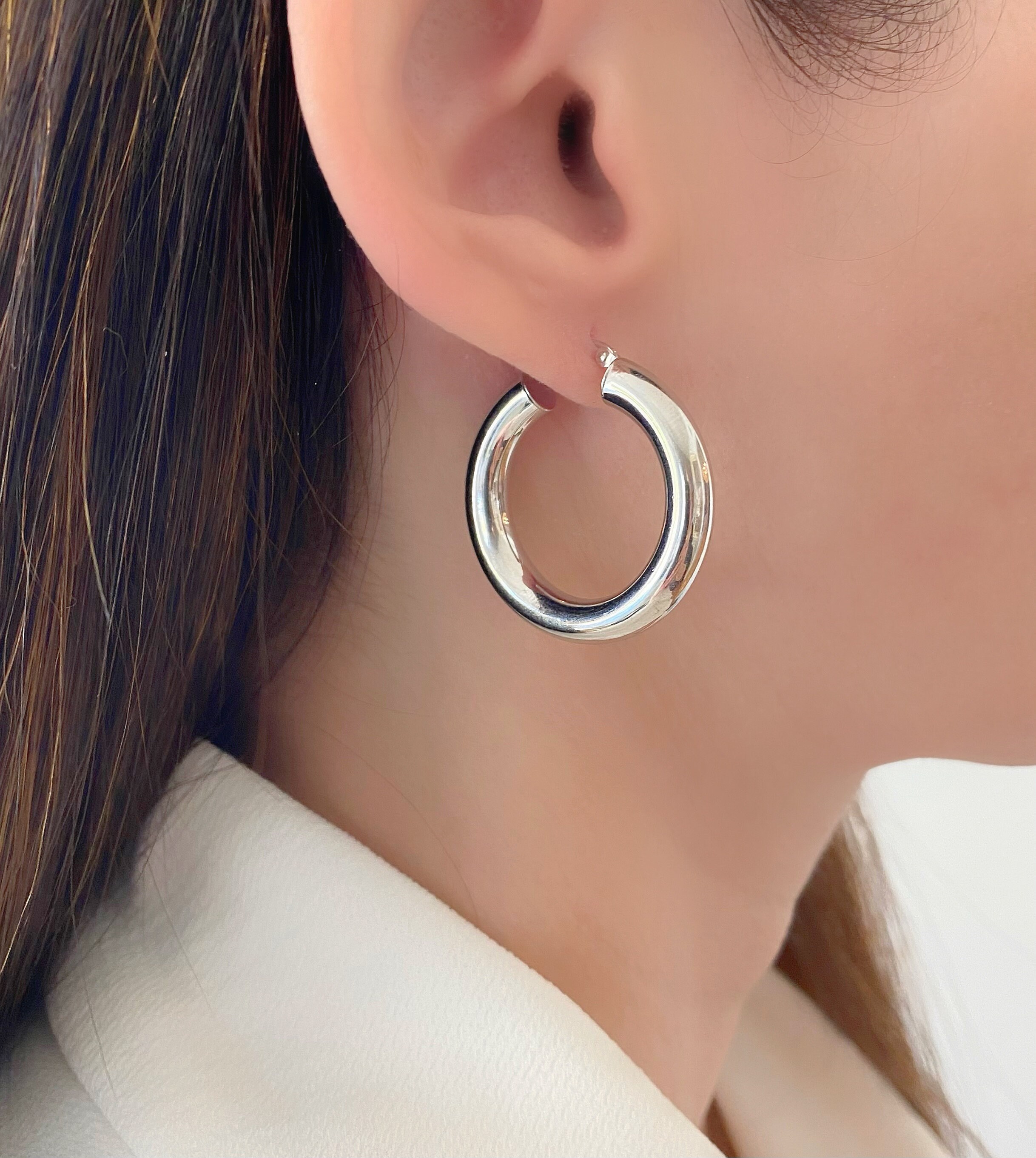 Miore - Orecchini Donna oro Bianco lucido, Vero Oro 9KT 375, Orecchini Cerchio anallergici prodotti in Italia. Chiusura con perno passante a scatto. : Miore
