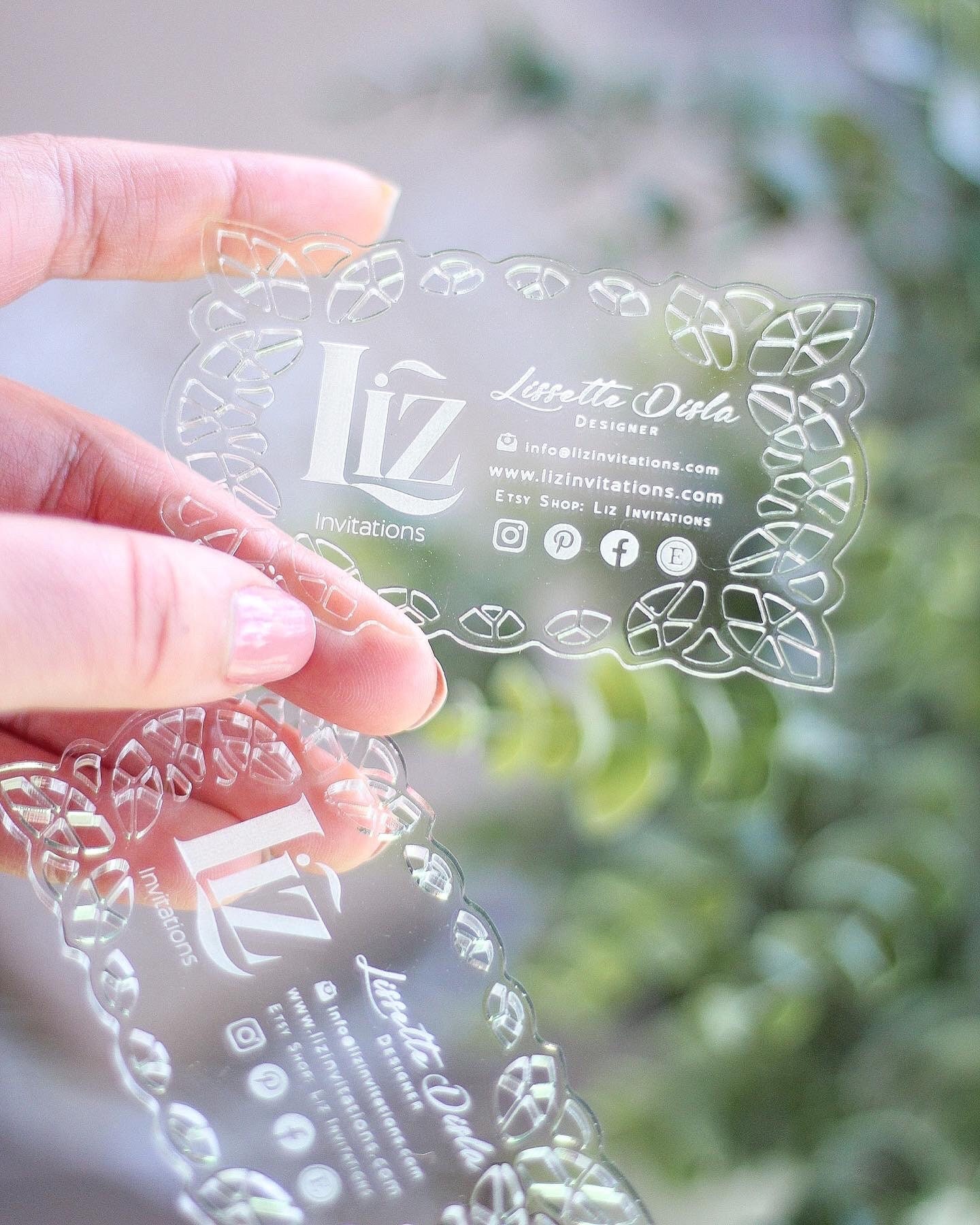 25 tarjetas de visita grabadas acrílico - España