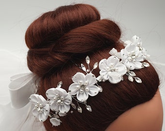 Communion Headpiece and Veil - First Communion Flower Wreath Crown with Veil - Primera Comunion Hairband - First Communion Veil