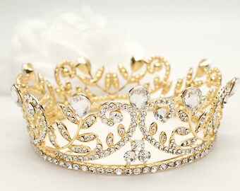 miniature crowns for dolls
