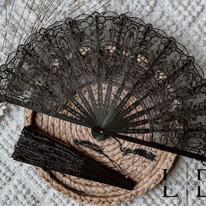 Black Lace Fan Wedding, 9&quot; Hand Fan, Victorian Lace Fan for Wedding Ceremony Rustic Boho Wedding, Wedding Favor Bridal Party Bridesmaid Gift