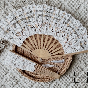 White Lace Fan Wedding, 10.5&quot; Hand Fan, Victorian Lace Fan for Wedding Ceremony Beach Wedding, Wedding Favor Bridal Party Bridesmaid Gift
