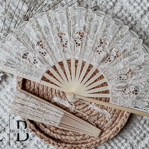 Ivory Lace Fan Wedding, 9&quot; Hand Fan, Victorian Lace Fan for Wedding Ceremony Rustic Boho Wedding, Wedding Favor Bridal Party Bridesmaid Gift
