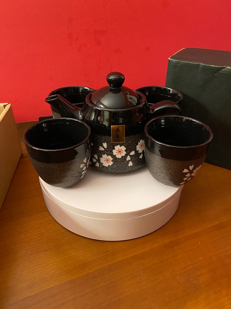 Vintage Imari Arita Ware Tea Set Vintage Gray and Black Tea Set with Four Cups and Tea Pot with Brewing Mesh Gray and Black Flower Tea Set
