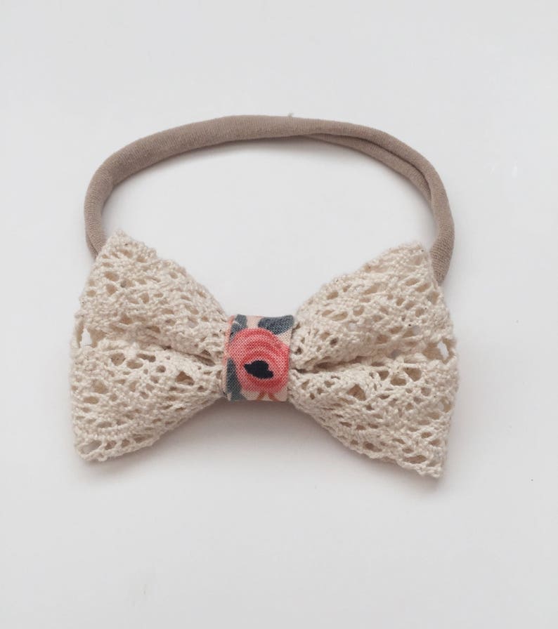 Ivory Lace Headband Baby Bow Headband Fabric and Lace Bow Nylon Baby Headband Baby Girl Shower Gift Newborn Photo Prop Toddler Bows