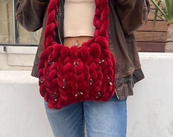 Chunky knitted purse