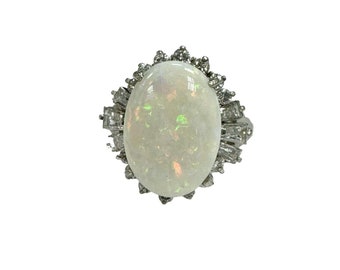 Nachlass 4.05 ctw natürlicher weißer Opal & Diamant Halo Cocktail Ballerina Ring Platin Vintage