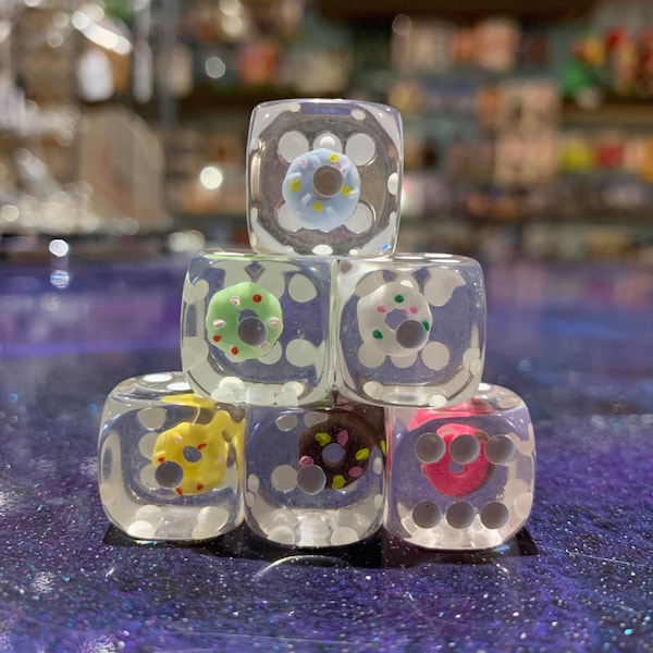 Donut Dice - set of 6 six sided D6 Dice for board games wargaming Dungeons and Dragons (DnD) and TTRPG players