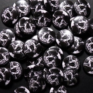 OLOH Skull Face Badge (25mm)