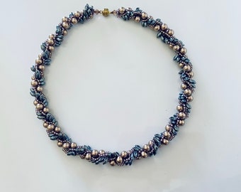 Komorebi- Magatama Beads