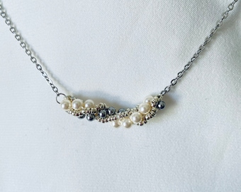 Komorebi Pearl Beads Motif Grey and White