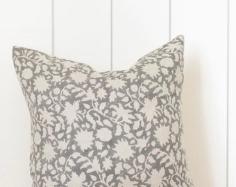 Designer Pillow Cover "Eloise"